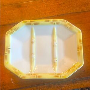Vintage style built soap dish